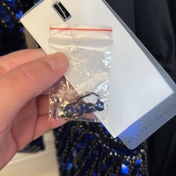 Vici SAPPHIRE SEQUIN LONG SLEEVE ROMPER size medium - Picture 10 of 12